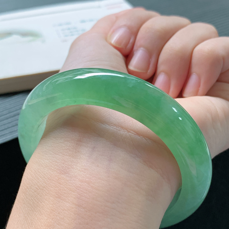 Jadeite bracelet, Burmese old  - đánh giá và giá Lighting & Home Decor Studio Photos