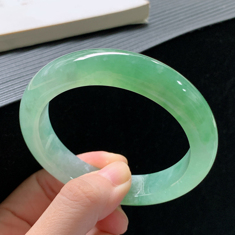 Jadeite bracelet, Burmese old  - đánh giá và giá Lighting & Home Decor Studio Photos