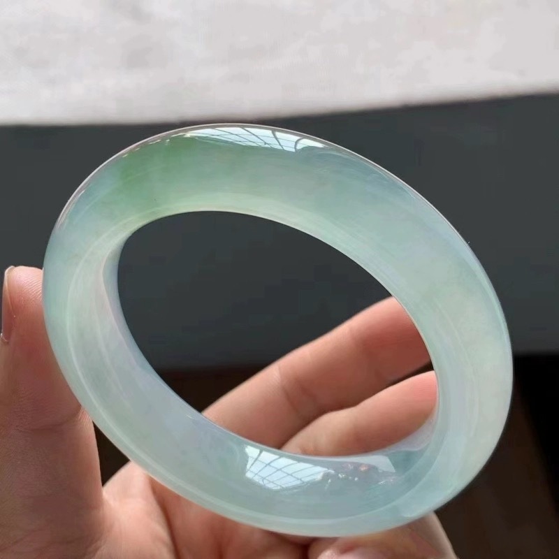 Light ice jade for girls, Burm - đánh giá và giá Lighting & Home Decor Studio Photos